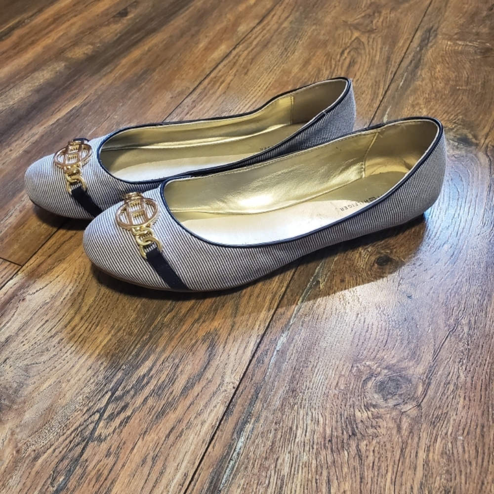 Navy/white striped flats